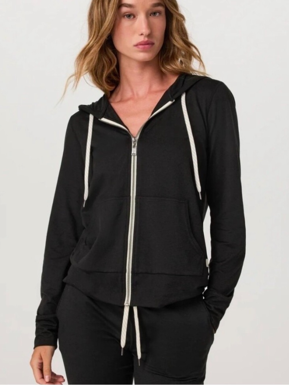 Vuori Black Halo Performance Zip Hoodie